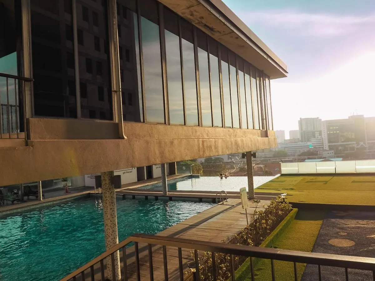 The Honeymoon Haven - 99 Residences Malacca